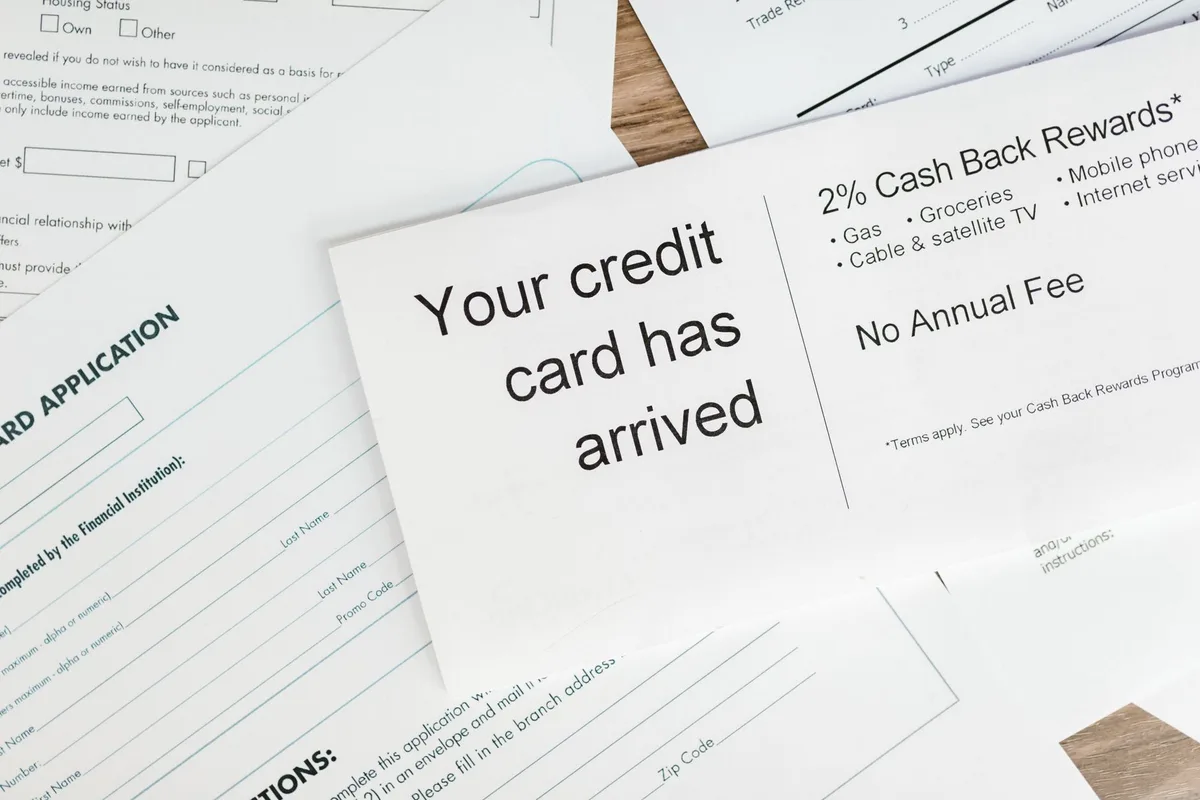 Ouverture d'un compte bancaire au nom d'une société en formation avec documents administratifs