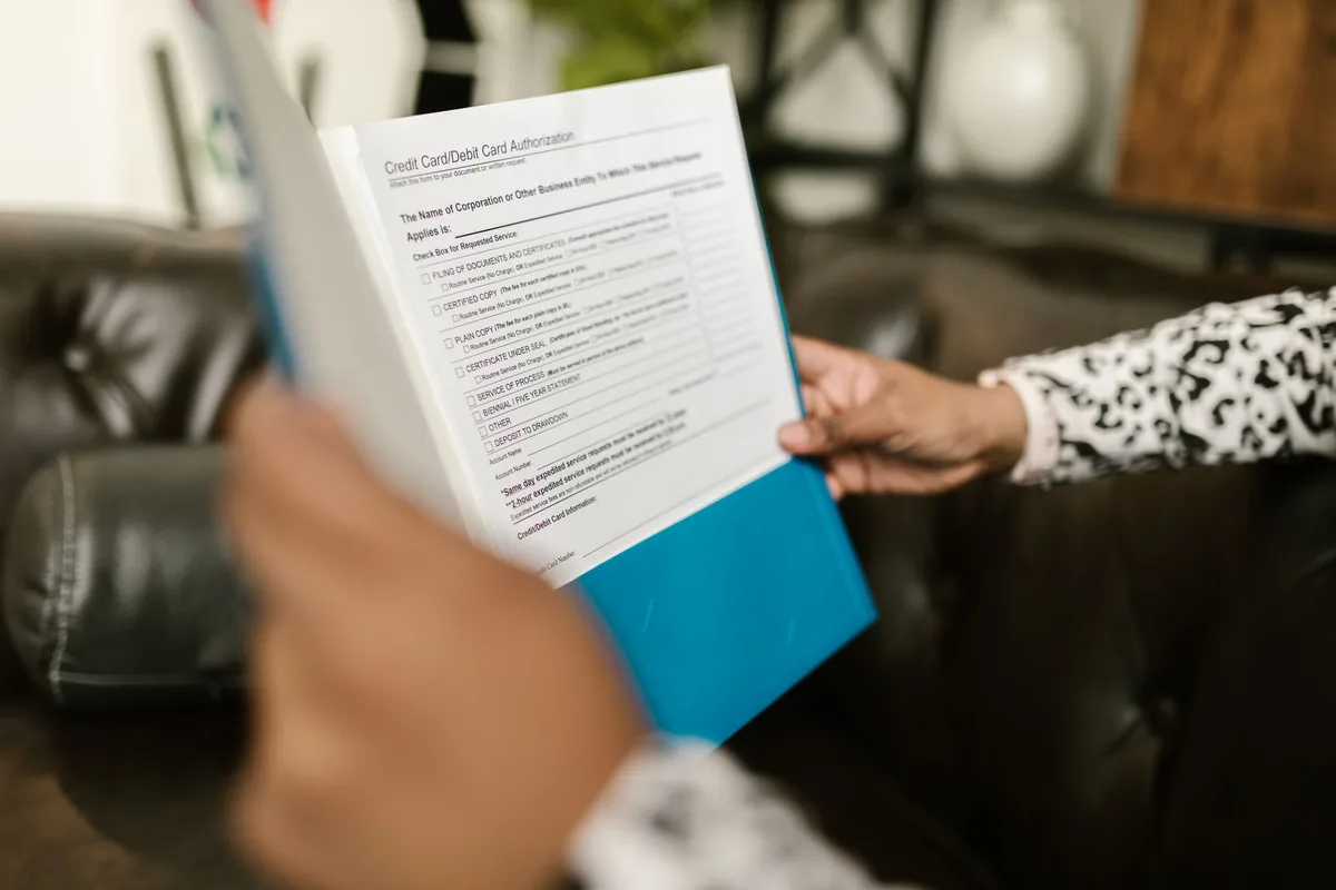Checklist de conformité avec cases cochées pour vérification des obligations RGPD par pays