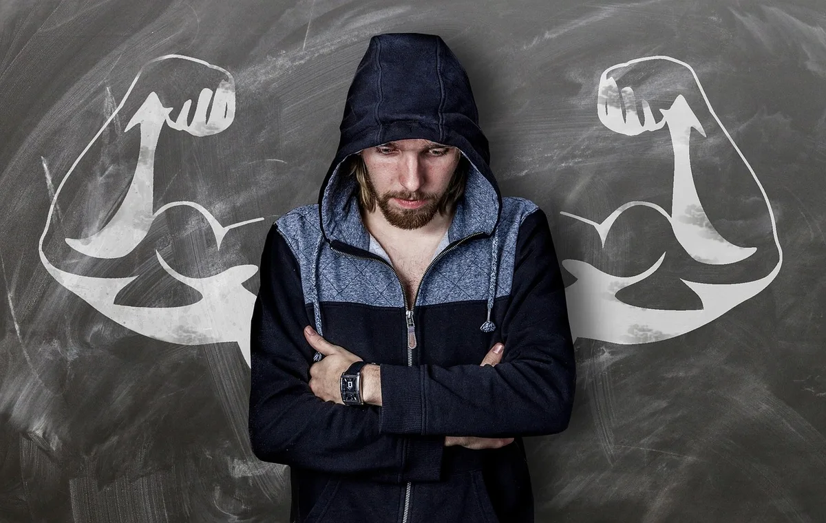 Ordinateur affichant options d'abonnement et tarifs d'une plateforme e‑learning