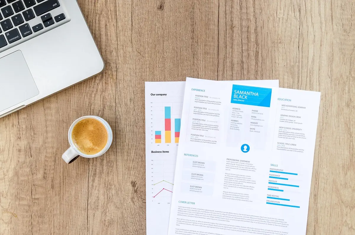 Ordinateur portable affichant un export de formation au format tableau